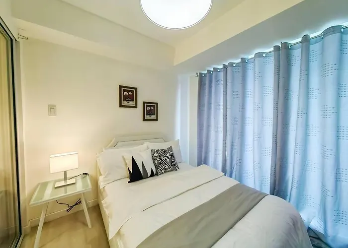 Citispace 1br Condotel At Azure Urban Near Airport #az03a * Manila