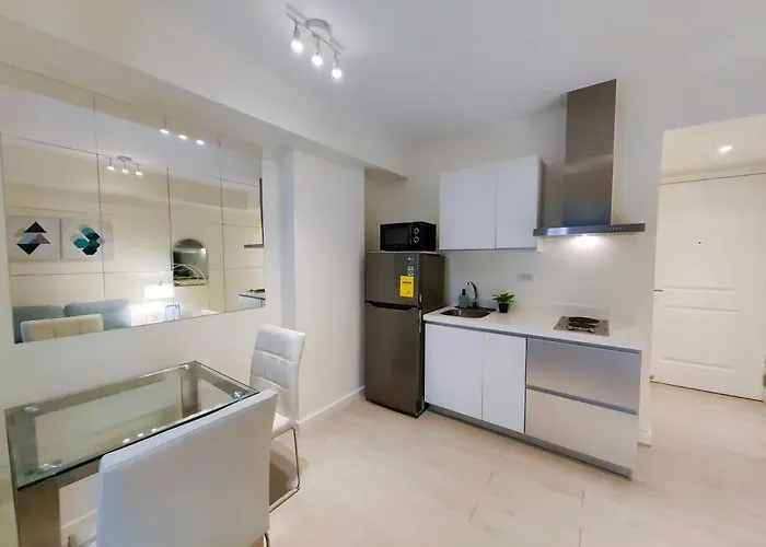 Citispace 1br Condotel At Azure Urban Near Airport #az03a *