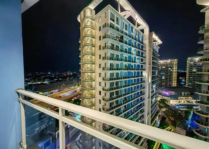 Citispace 1br Condotel At Azure Urban Near Airport #az03a *
