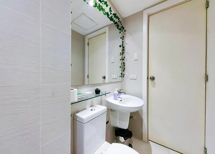 Apartamento Citispace 1br Condotel At Azure Urban Near Airport #az03a *